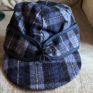 BOYS STORMY KROMER Navy Plaid Wool Cap size 6 7/8